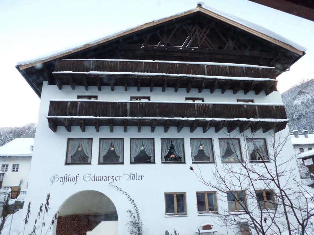 Hotel Schwarzer Adler Pettneu am Arlberg Exterior foto
